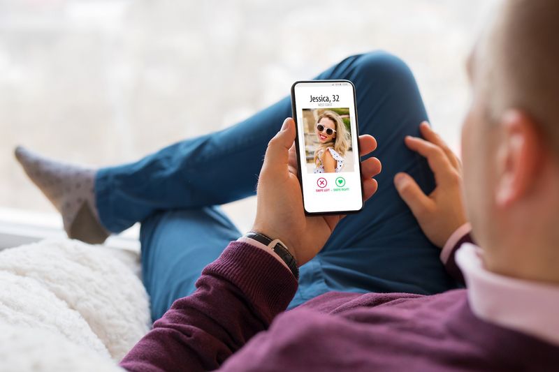 Rate Internet Dating: Pros, Disadvantages, and Tips for Success